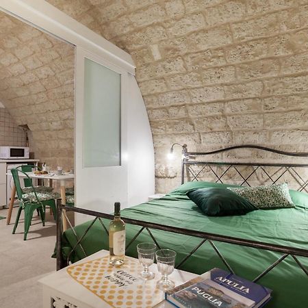 La Pergola Apt In The Heart Of Бари Екстериор снимка